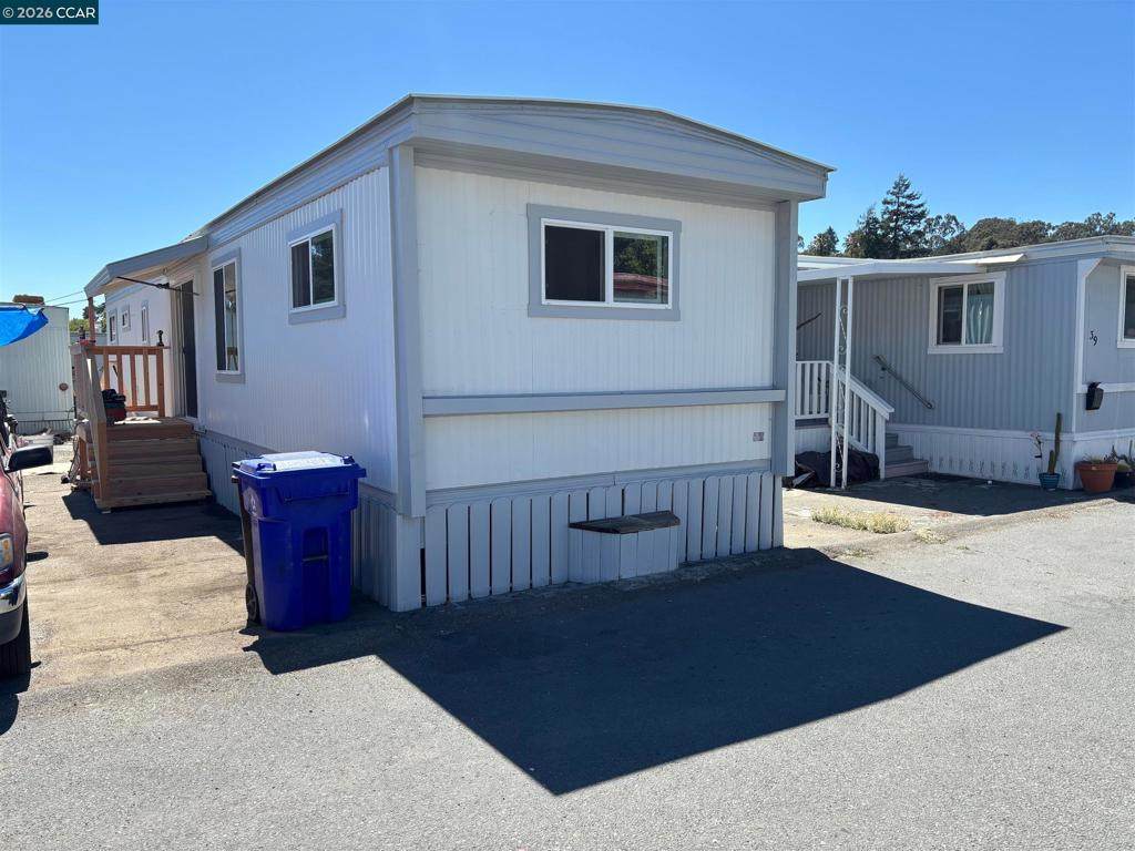 4556 Appian Way - Photo 1