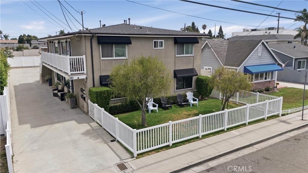 180 Rochester Street - Photo 1