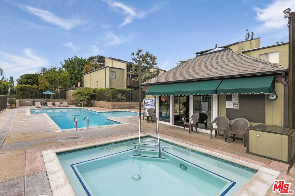 4915 Indian Wood Road - Photo 1
