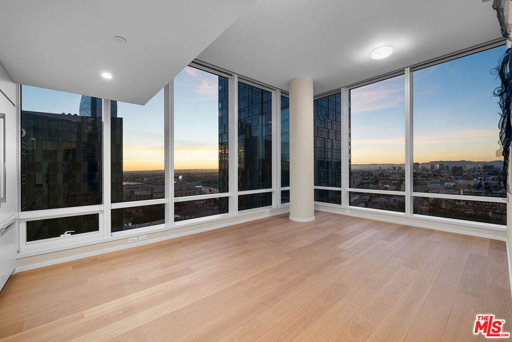 877 Francisco Street - Photo 1