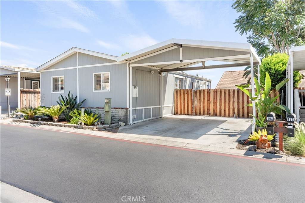 https://bt-photos.global.ssl.fastly.net/socal/orig_boomver_1_539537788-2.jpg