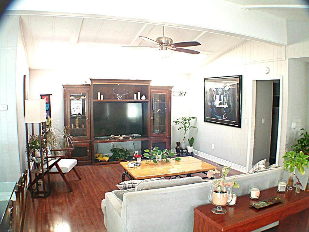 https://bt-photos.global.ssl.fastly.net/socal/orig_boomver_1_541090557-2.jpg