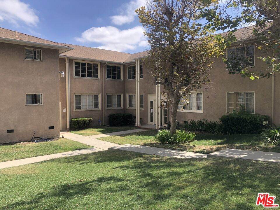 4072 Hillcrest Drive - Photo 1