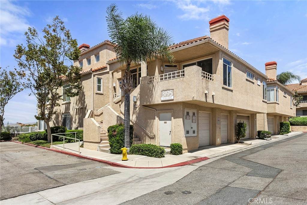 3195 Altura Court - Photo 1