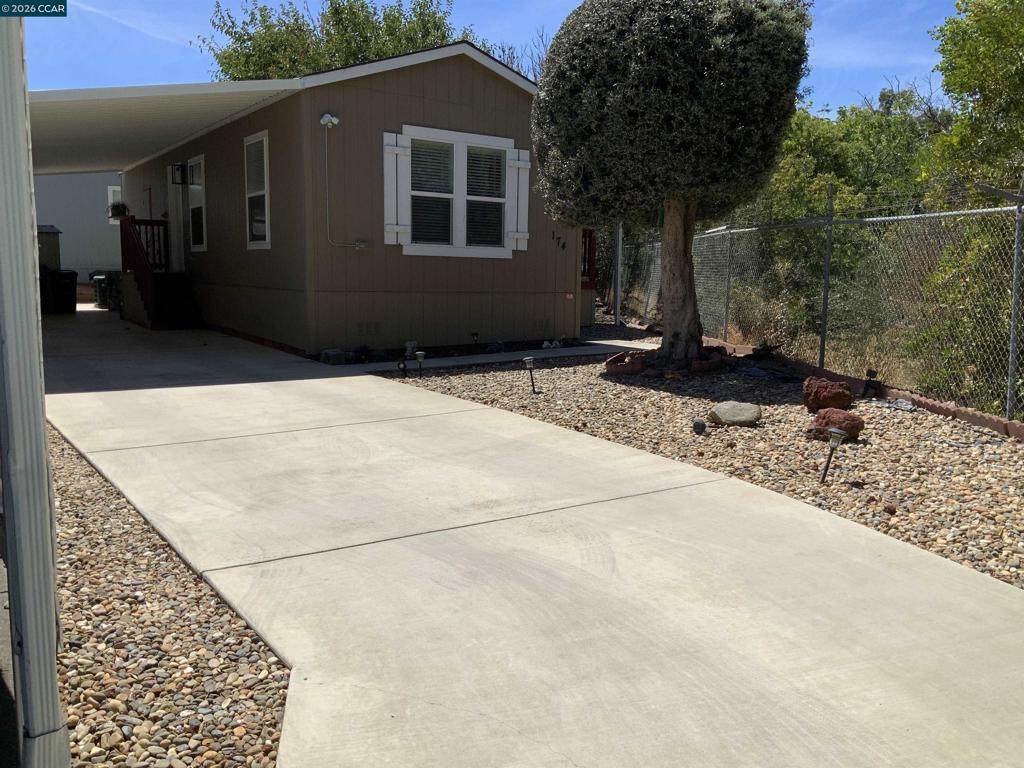 174 Sunset Way - Photo 1