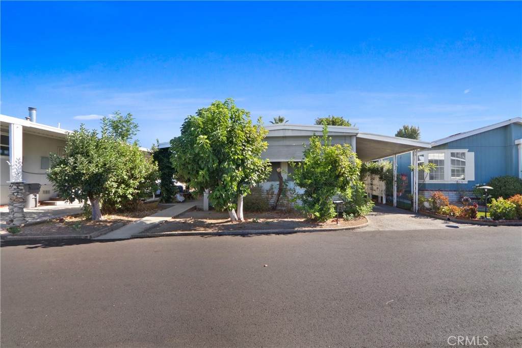 3530 Damien - Photo 1