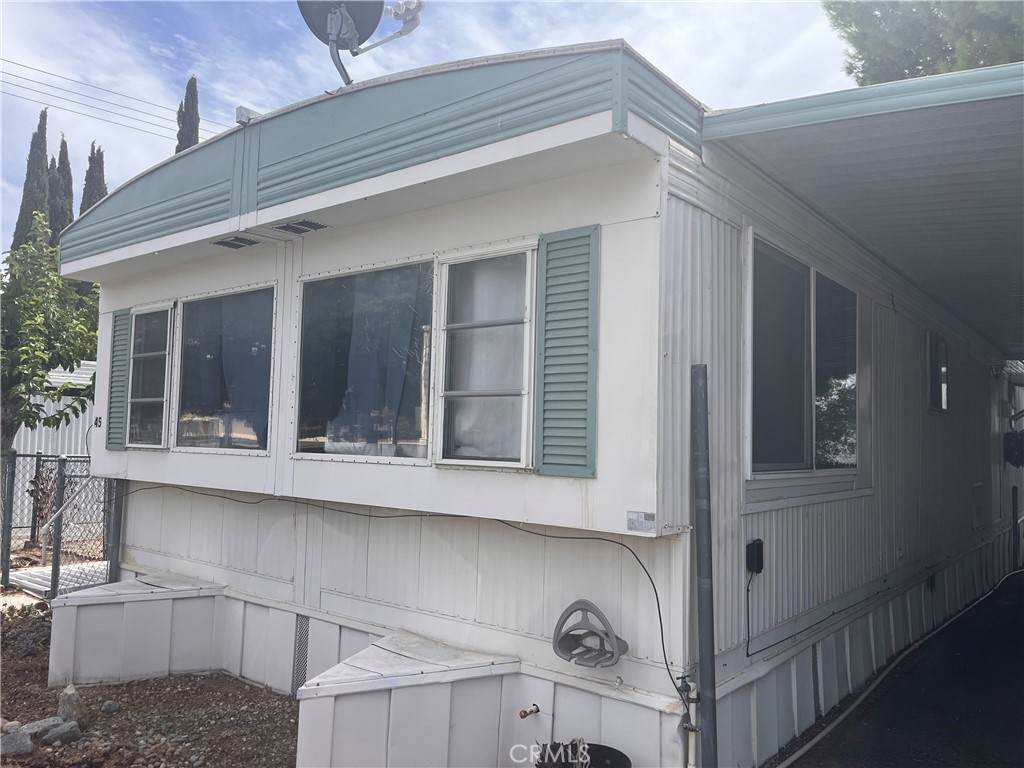 721 Sunset Avenue - Photo 1
