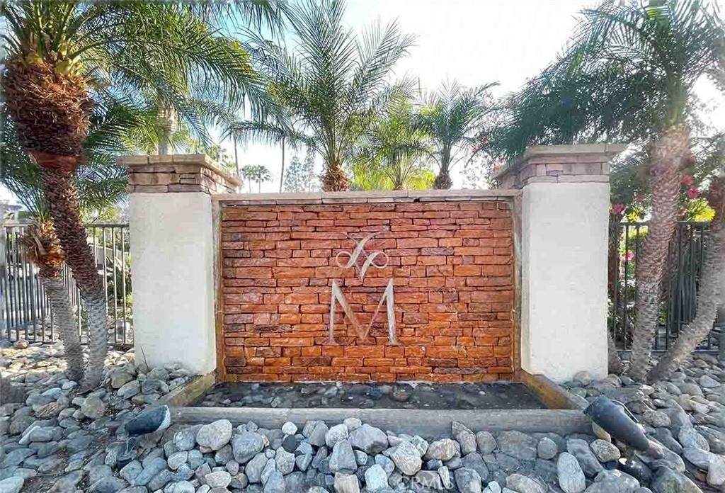 5520 Owensmouth - Photo 1