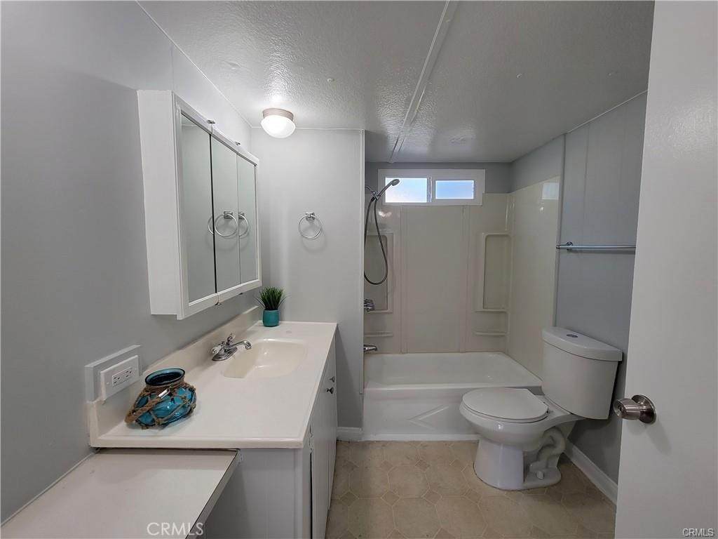 https://bt-photos.global.ssl.fastly.net/socal/orig_boomver_1_550206176-2.jpg