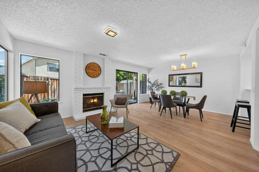 38717 Huntington Circle - Photo 1