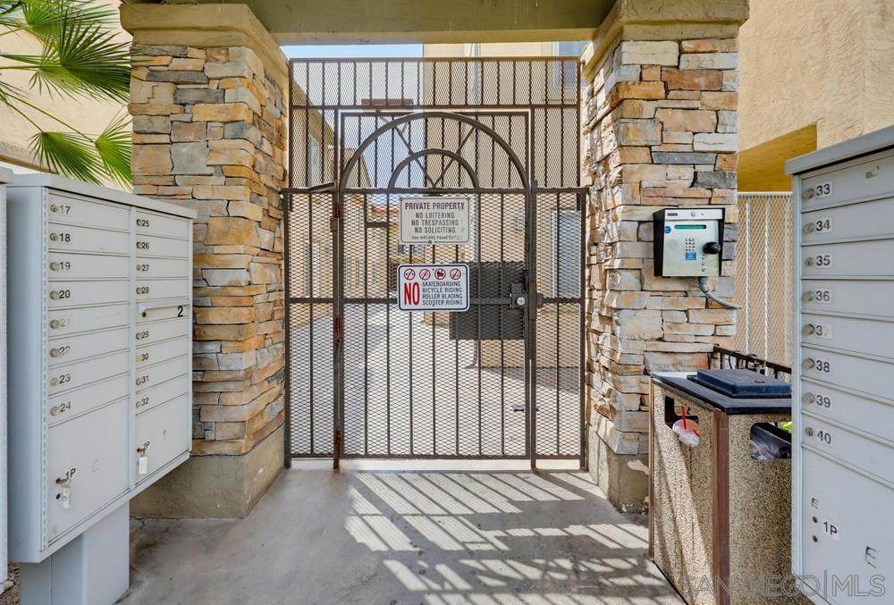 https://bt-photos.global.ssl.fastly.net/socal/orig_boomver_1_550213465-2.jpg