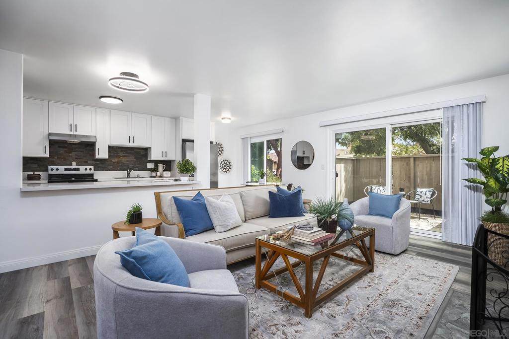 2388 Grand - Photo 1