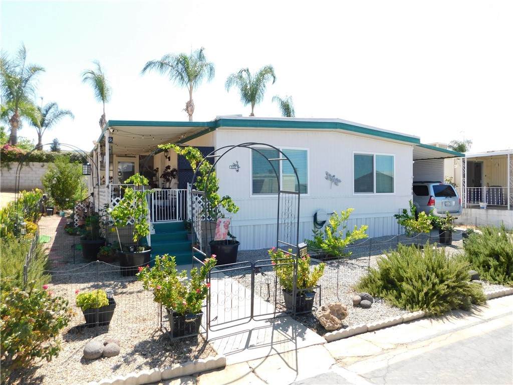 975 California Street - Photo 1