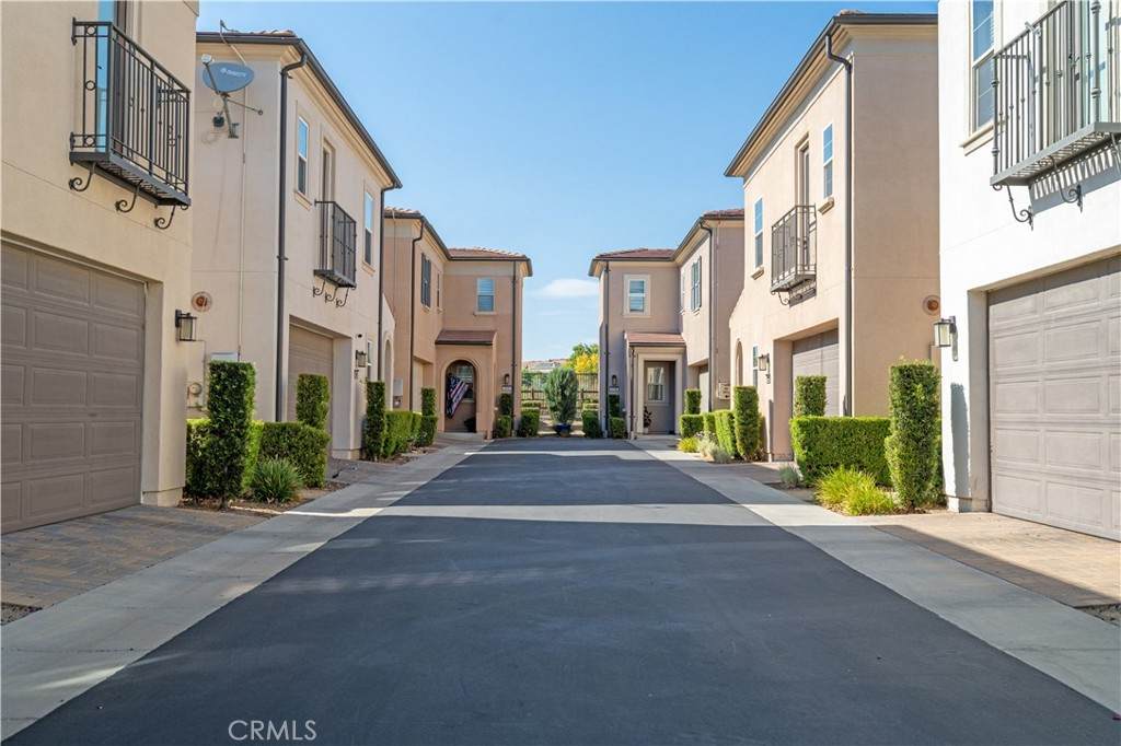 https://bt-photos.global.ssl.fastly.net/socal/orig_boomver_1_550238423-2.jpg