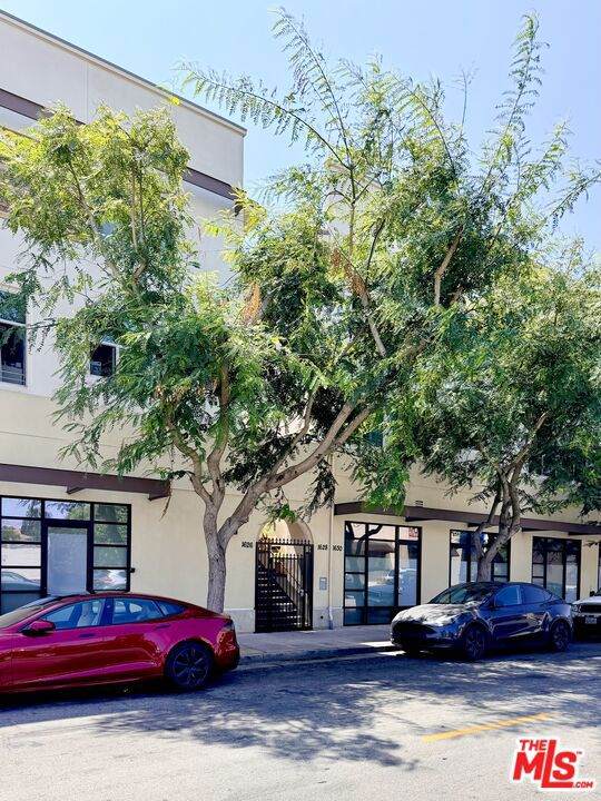 https://bt-photos.global.ssl.fastly.net/socal/orig_boomver_1_550257358-2.jpg
