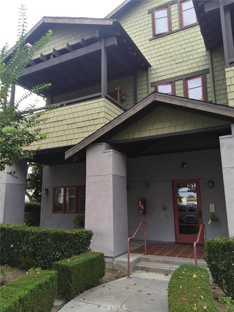 148 Vermont Avenue - Photo 1