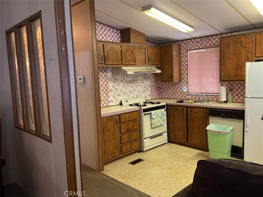 https://bt-photos.global.ssl.fastly.net/socal/orig_boomver_1_550309628-2.jpg