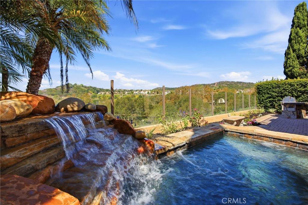 https://bt-photos.global.ssl.fastly.net/socal/orig_boomver_1_550322365-2.jpg