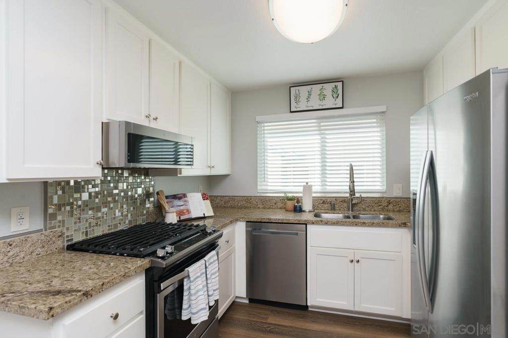 10760 Magnolia Ave - Photo 1