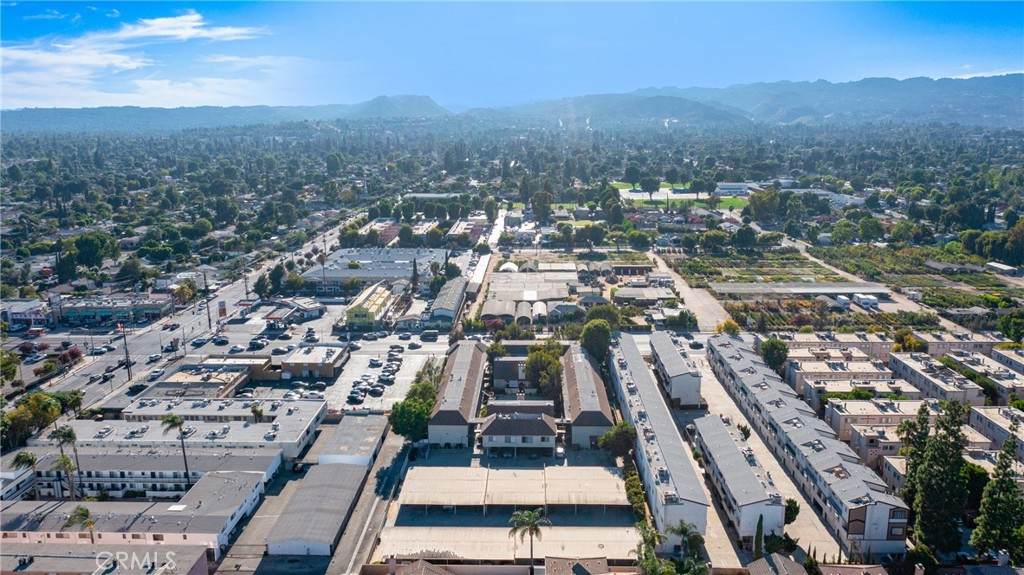 https://bt-photos.global.ssl.fastly.net/socal/orig_boomver_1_550354463-2.jpg
