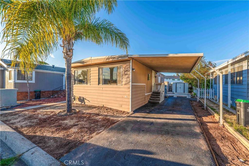 320 Park Vista - Photo 1