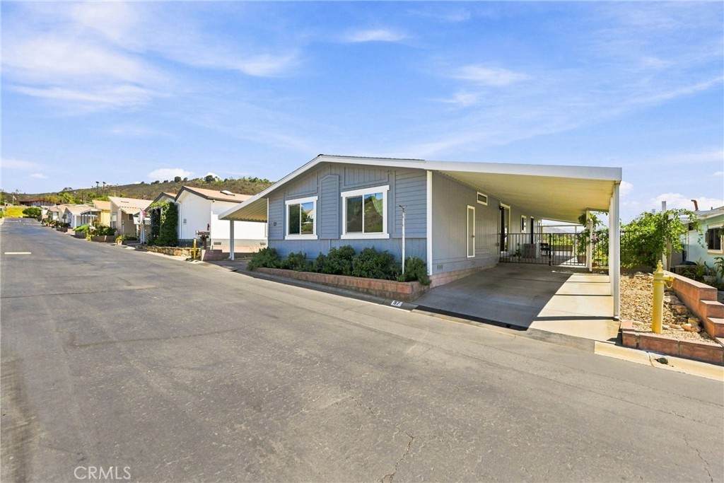 https://bt-photos.global.ssl.fastly.net/socal/orig_boomver_1_550415223-2.jpg