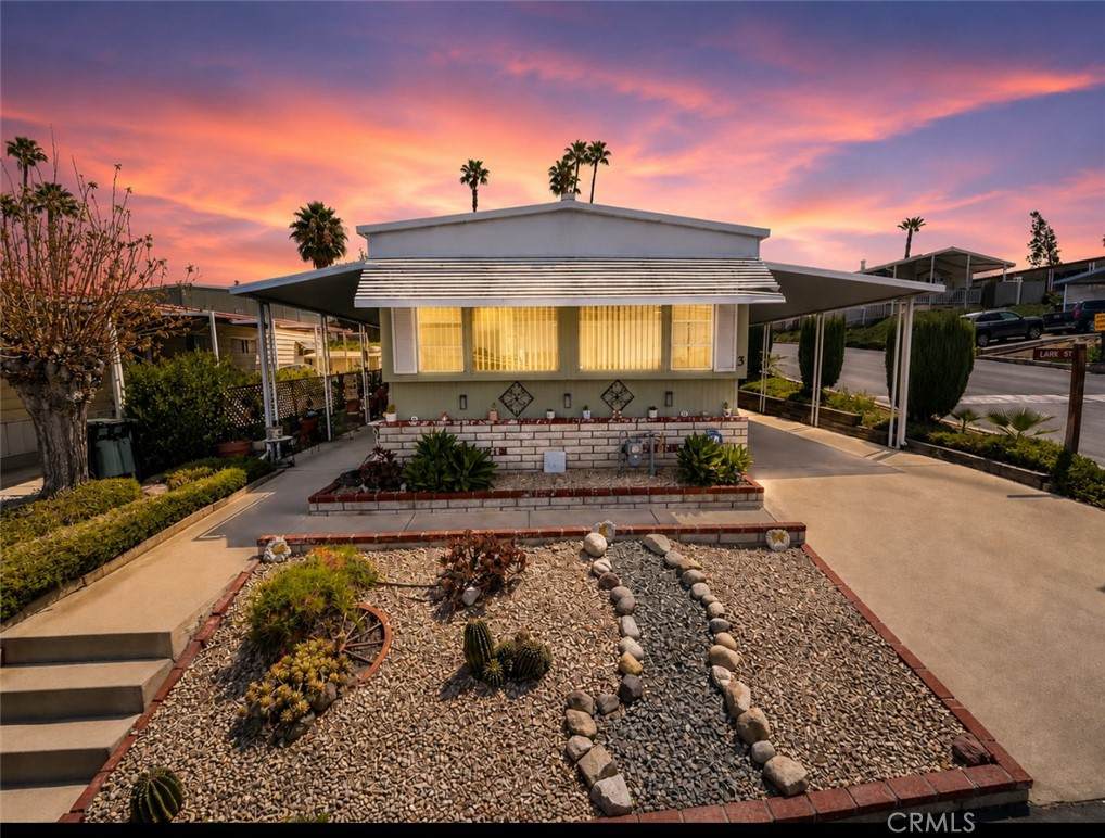 https://bt-photos.global.ssl.fastly.net/socal/orig_boomver_1_550420061-2.jpg