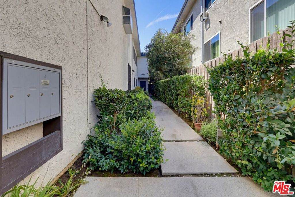 https://bt-photos.global.ssl.fastly.net/socal/orig_boomver_1_550423481-2.jpg