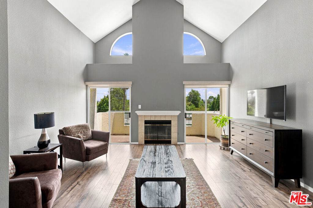 14347 Albers Street - Photo 1