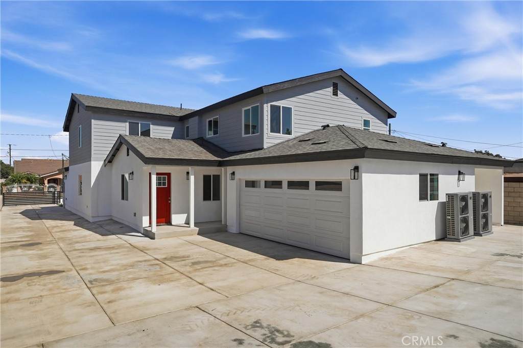 2509 Tamora Avenue - Photo 1