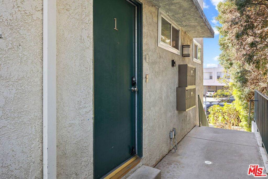 https://bt-photos.global.ssl.fastly.net/socal/orig_boomver_1_550457906-2.jpg