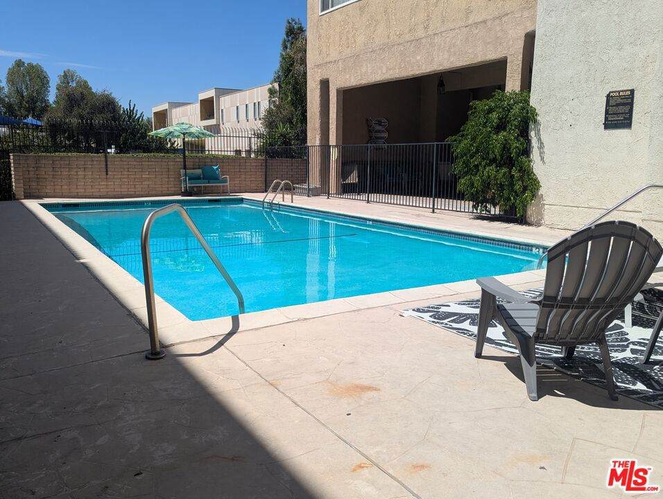 https://bt-photos.global.ssl.fastly.net/socal/orig_boomver_1_550466614-2.jpg