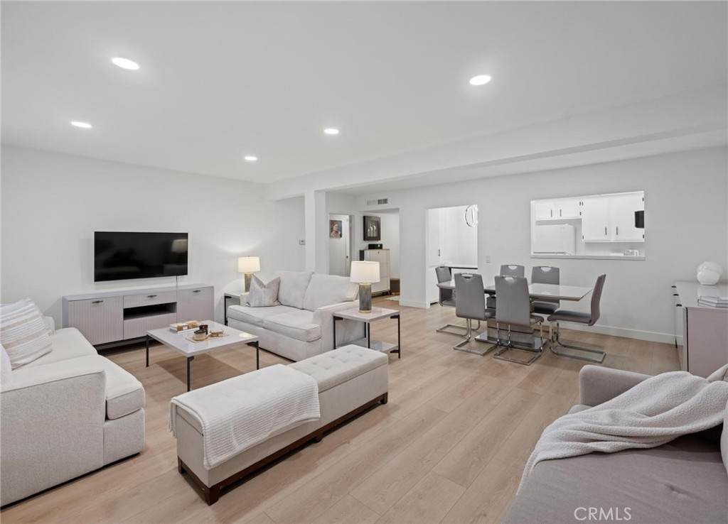4700 Natick - Photo 1