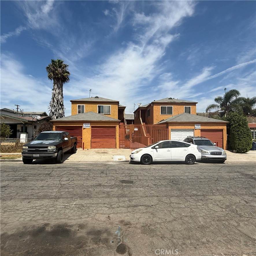 1453 101 St. Century Street - Photo 1