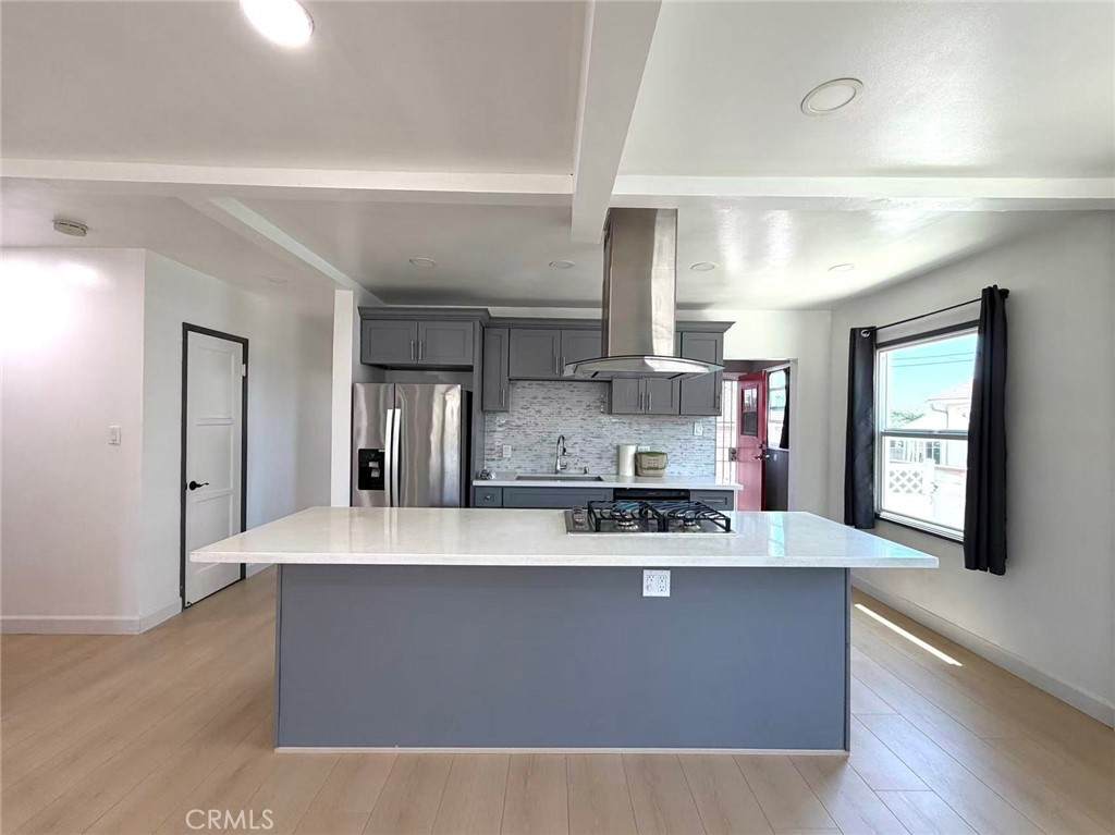 2132 Divine - Photo 1