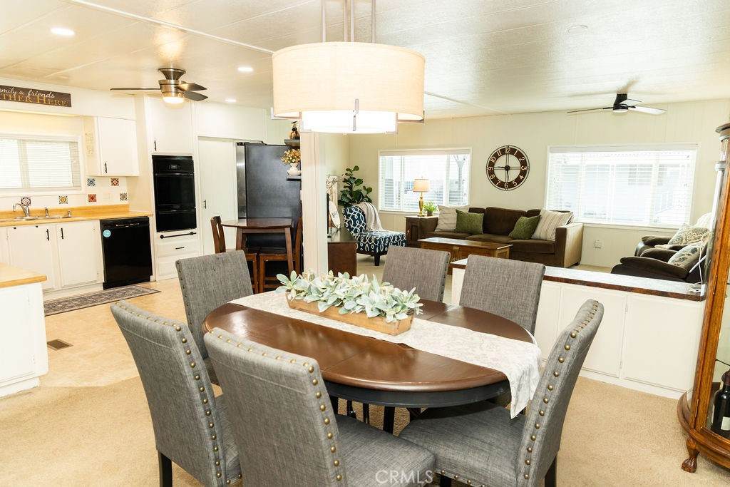 https://bt-photos.global.ssl.fastly.net/socal/orig_boomver_1_550534177-2.jpg