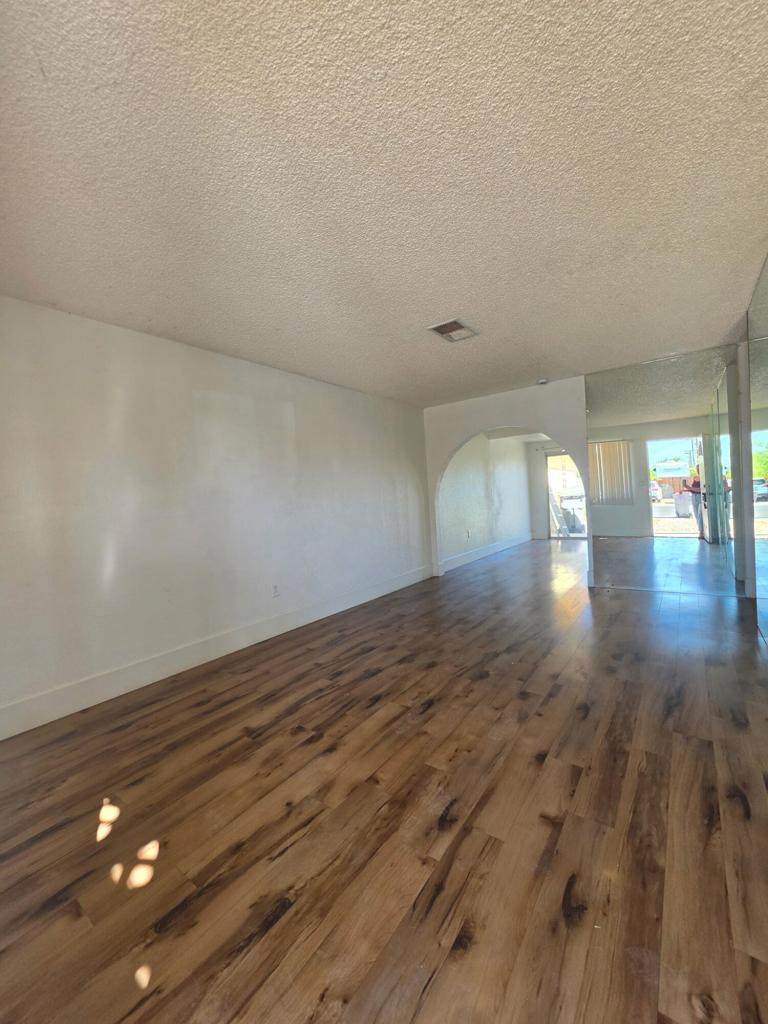 https://bt-photos.global.ssl.fastly.net/socal/orig_boomver_1_550538806-2.jpg