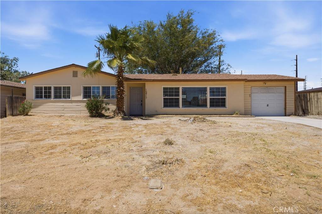 15917 Lee Street - Photo 1