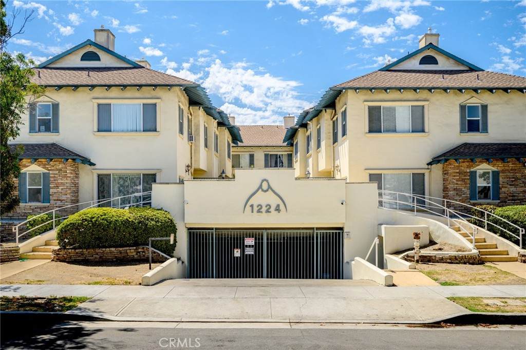 1224 Stanley Avenue - Photo 1