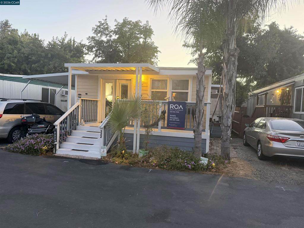 703 Oro Dam Blvd - Photo 1