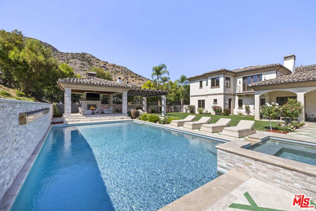 29450 Malibu View Court - Photo 1
