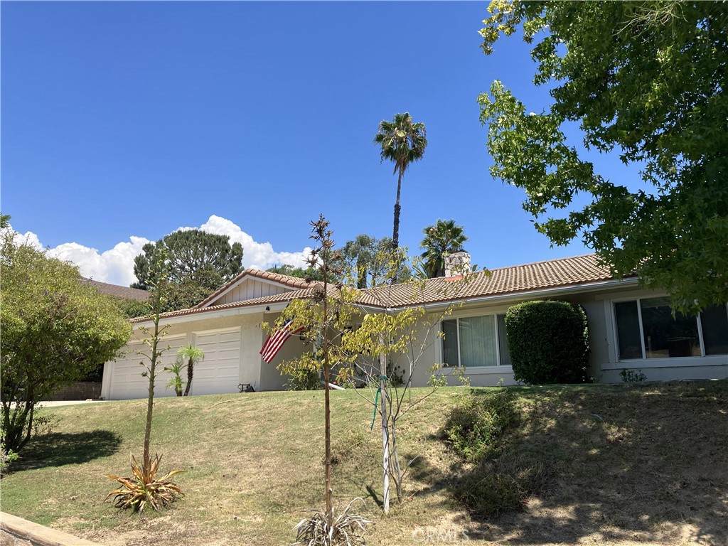 282 Summit Road - Photo 1