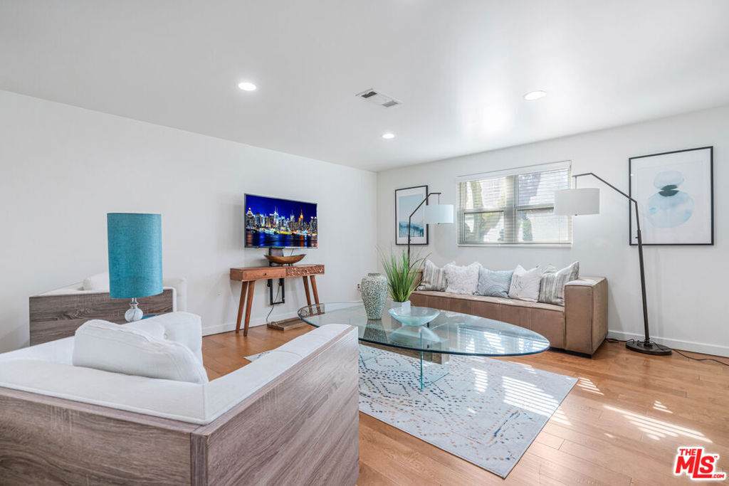 3718 Barrington Avenue - Photo 1