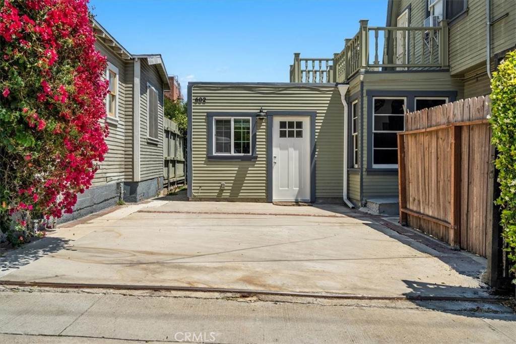 https://bt-photos.global.ssl.fastly.net/socal/orig_boomver_1_554638221-2.jpg