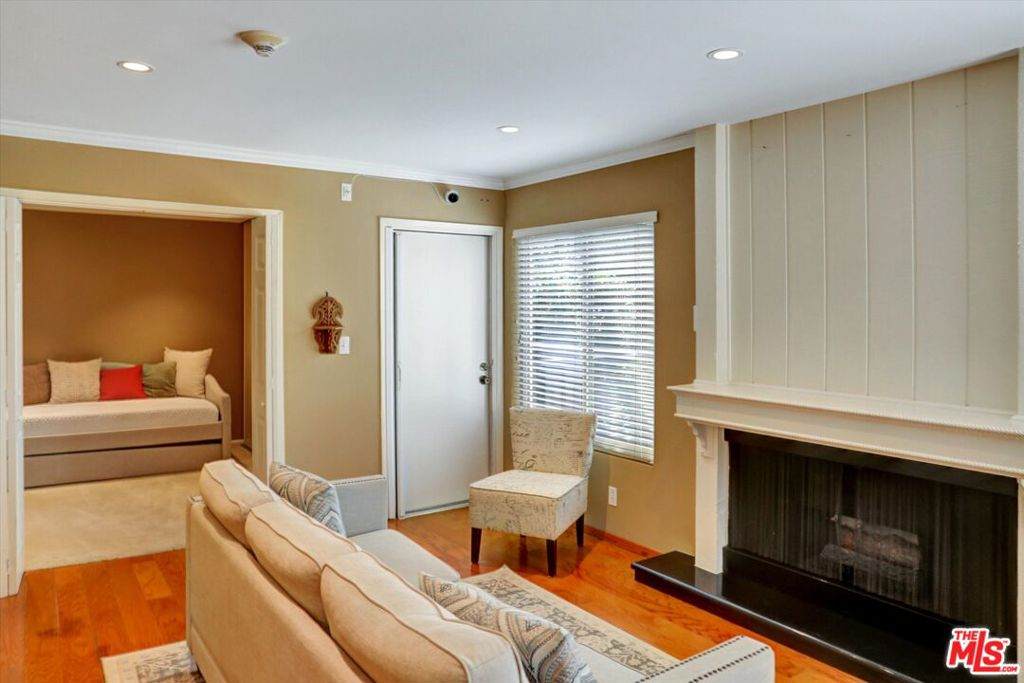 https://bt-photos.global.ssl.fastly.net/socal/orig_boomver_1_554745356-2.jpg