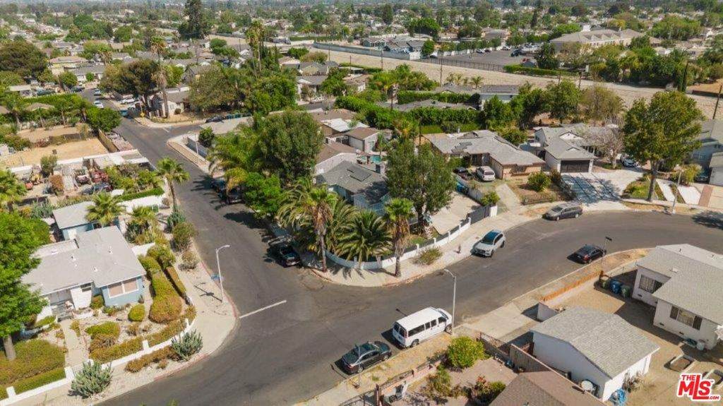 https://bt-photos.global.ssl.fastly.net/socal/orig_boomver_1_558551994-3.jpg