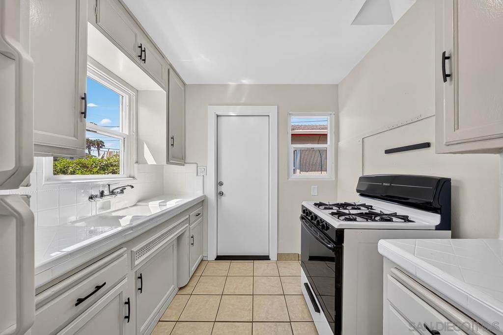 3628 Highland Ave - Photo 1