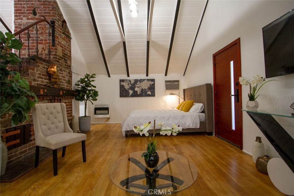 11525 Moorpark Street - Photo 1