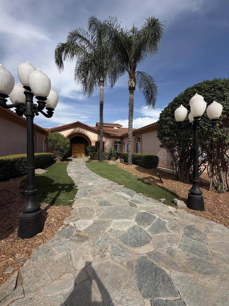 1555 Willow Glen Dr. - Photo 1