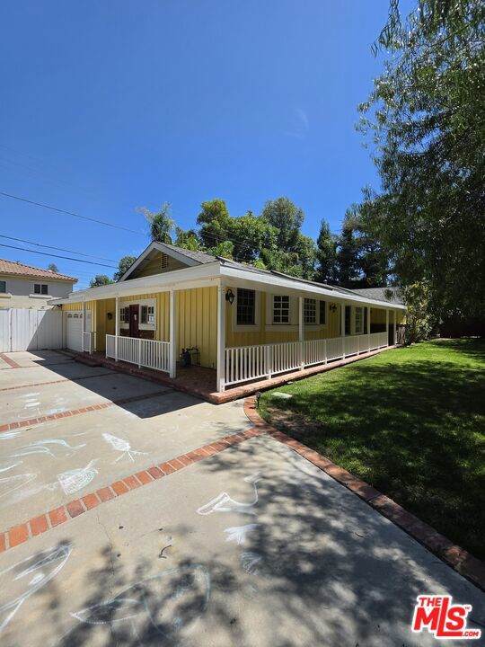 22814 Dolorosa Street - Photo 1
